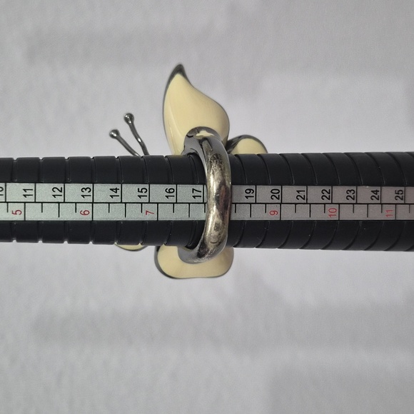 Butterfly Ring - Picture 6 of 6